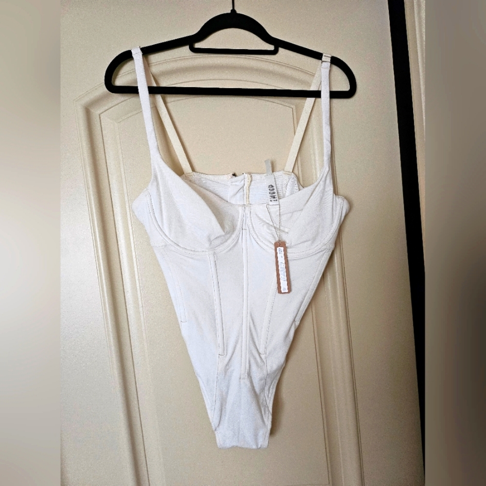Skims XL NWT marble corset bodysuit